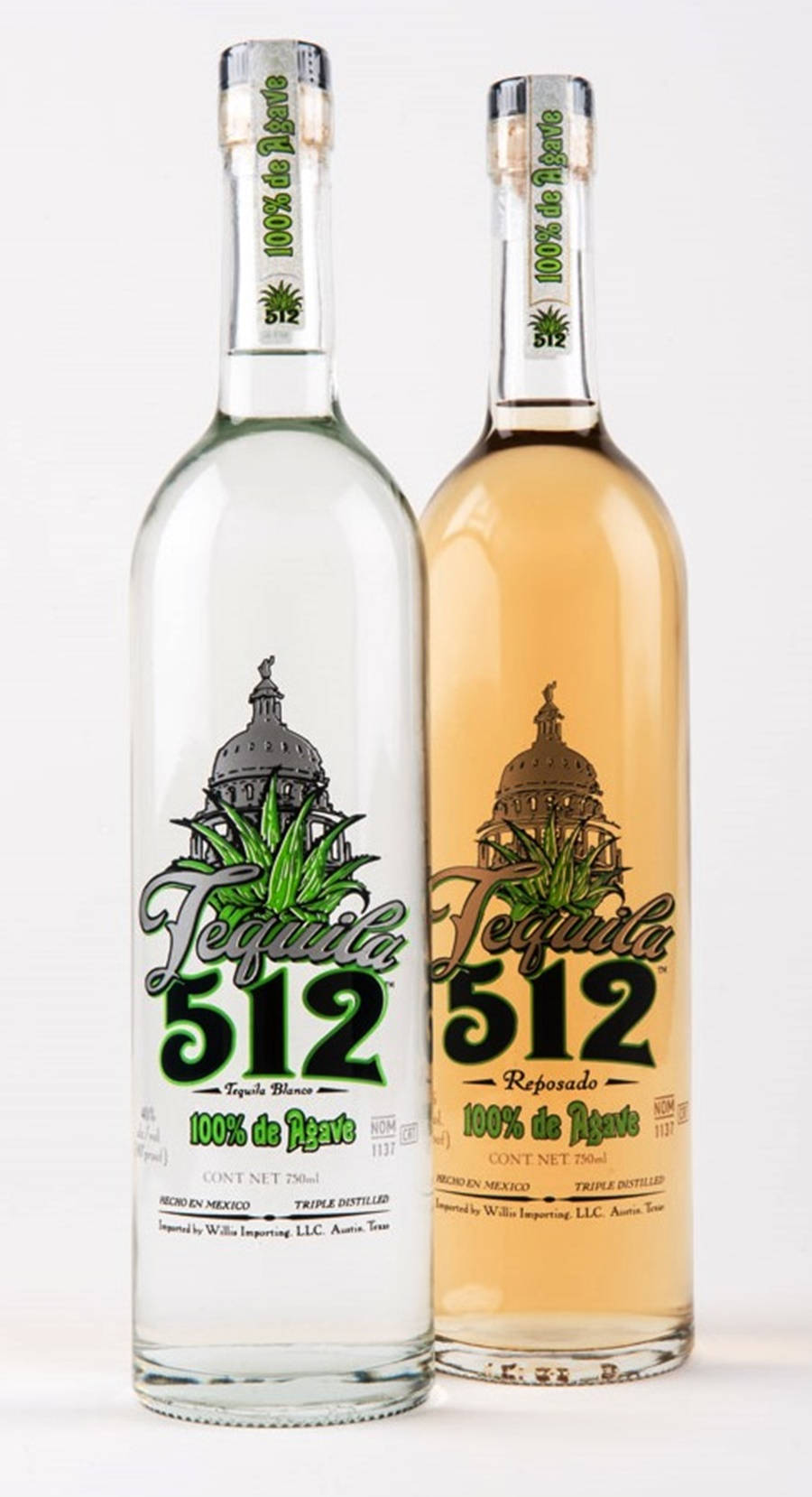 Tequila 512 清澈與橙色瓶身 壁紙 — 兩瓶標有512的透明和琥珀色龍舌蘭酒瓶並排放在純白色背景前。