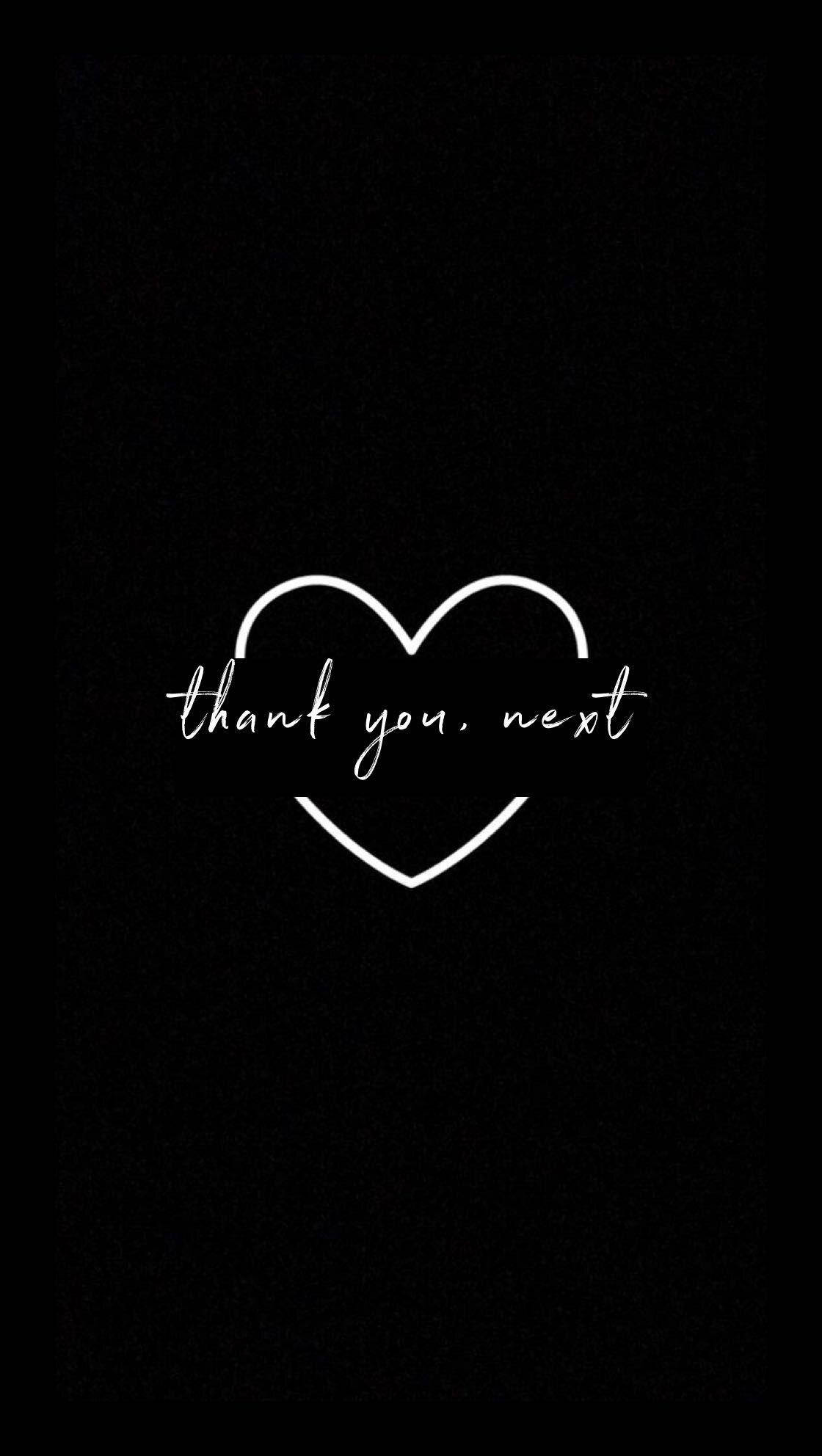 Thank You Next 可愛暗黑少女風 壁紙 — 在紋理黑色背景上，一個極簡的白色心形輪廓，內部有草書文字。