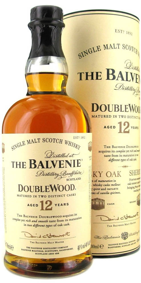 一瓶Balvenie DoubleWood 12 Year Old威士忌及其盒子。
