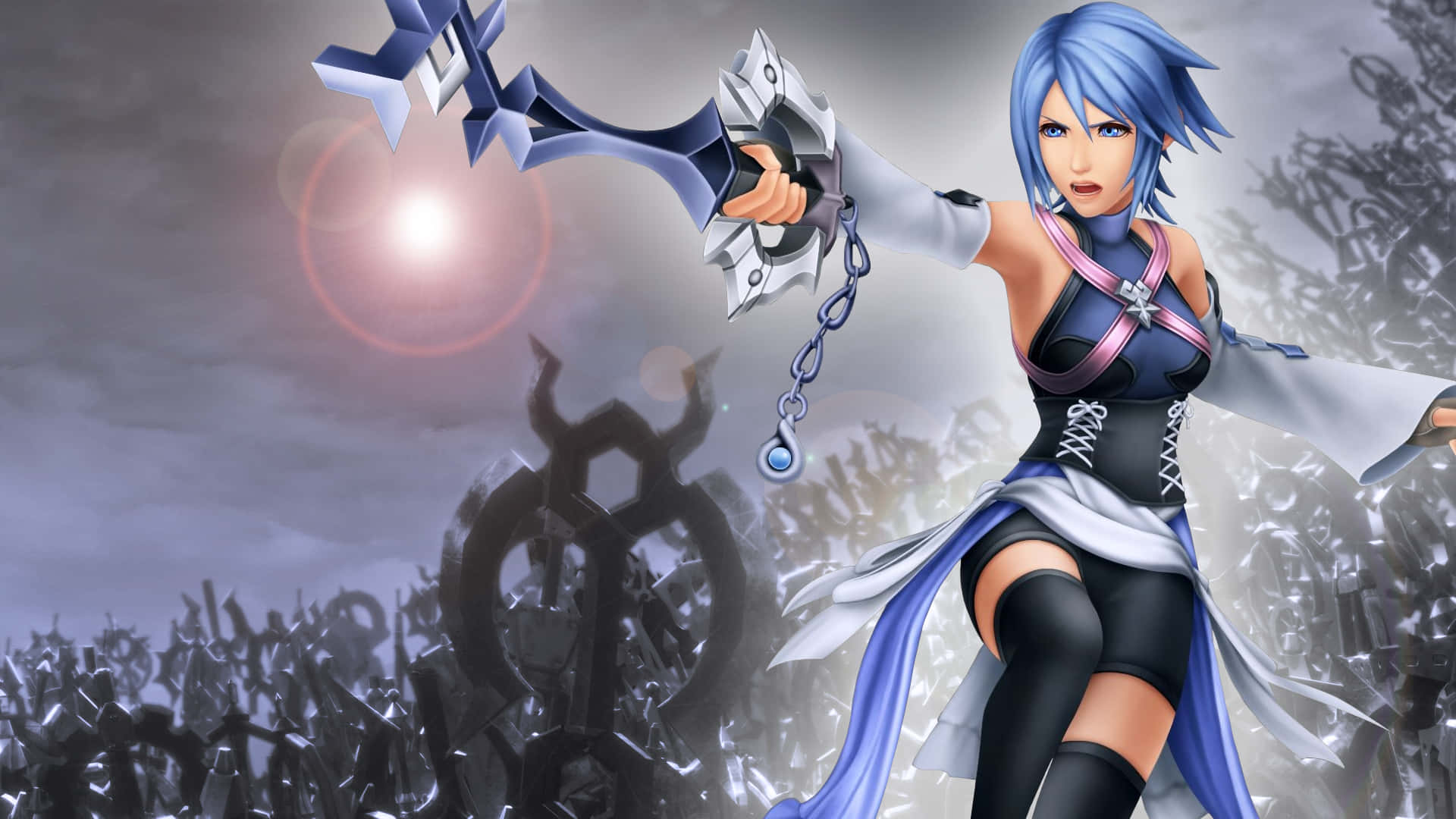 The Brave Keyblade Wielder Aqua 壁紙 — 一位藍髮的動漫戰士在暴風雨的戰場上揮舞著發光的鑰刃，身後是燦爛的太陽。