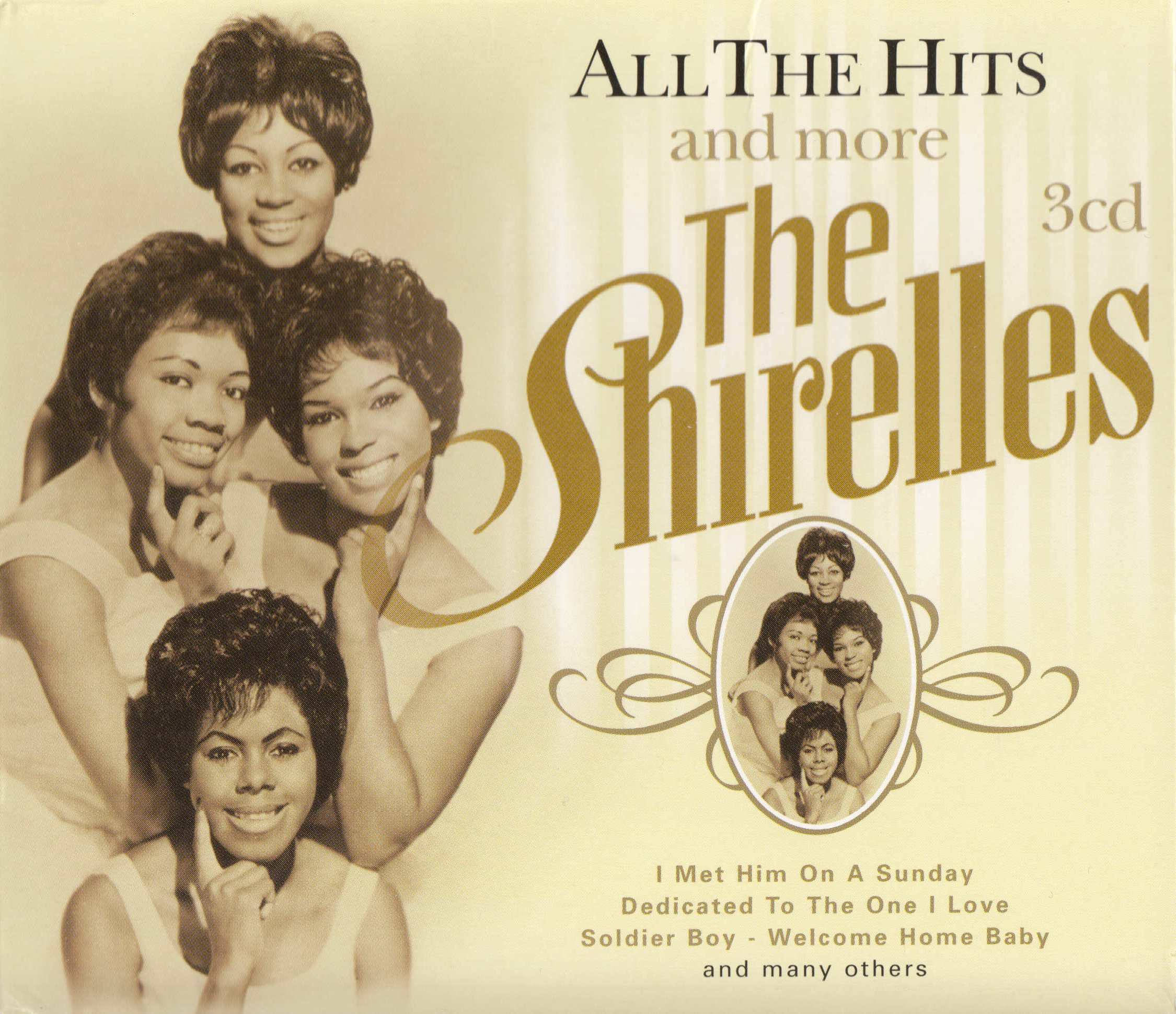 The Shirelles《All The Hits And More》2009 CD 專輯封面 壁紙 — 復古棕褐色調專輯封面，四名微笑女性留著1960年代髮型、身穿白色上衣，背景為條紋圖案。