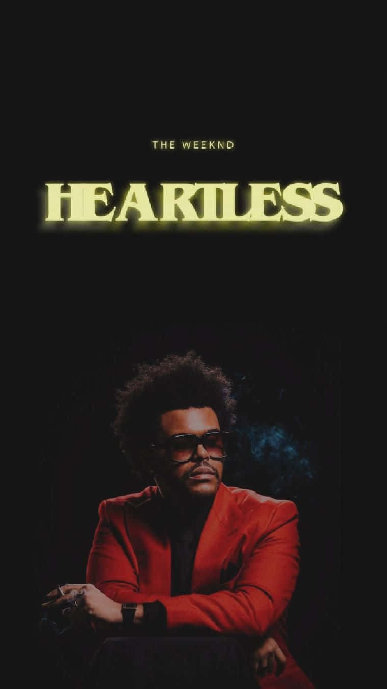 The Weeknd 身穿紅色西裝和太陽眼鏡吸煙，上方有發光的黃色文字。