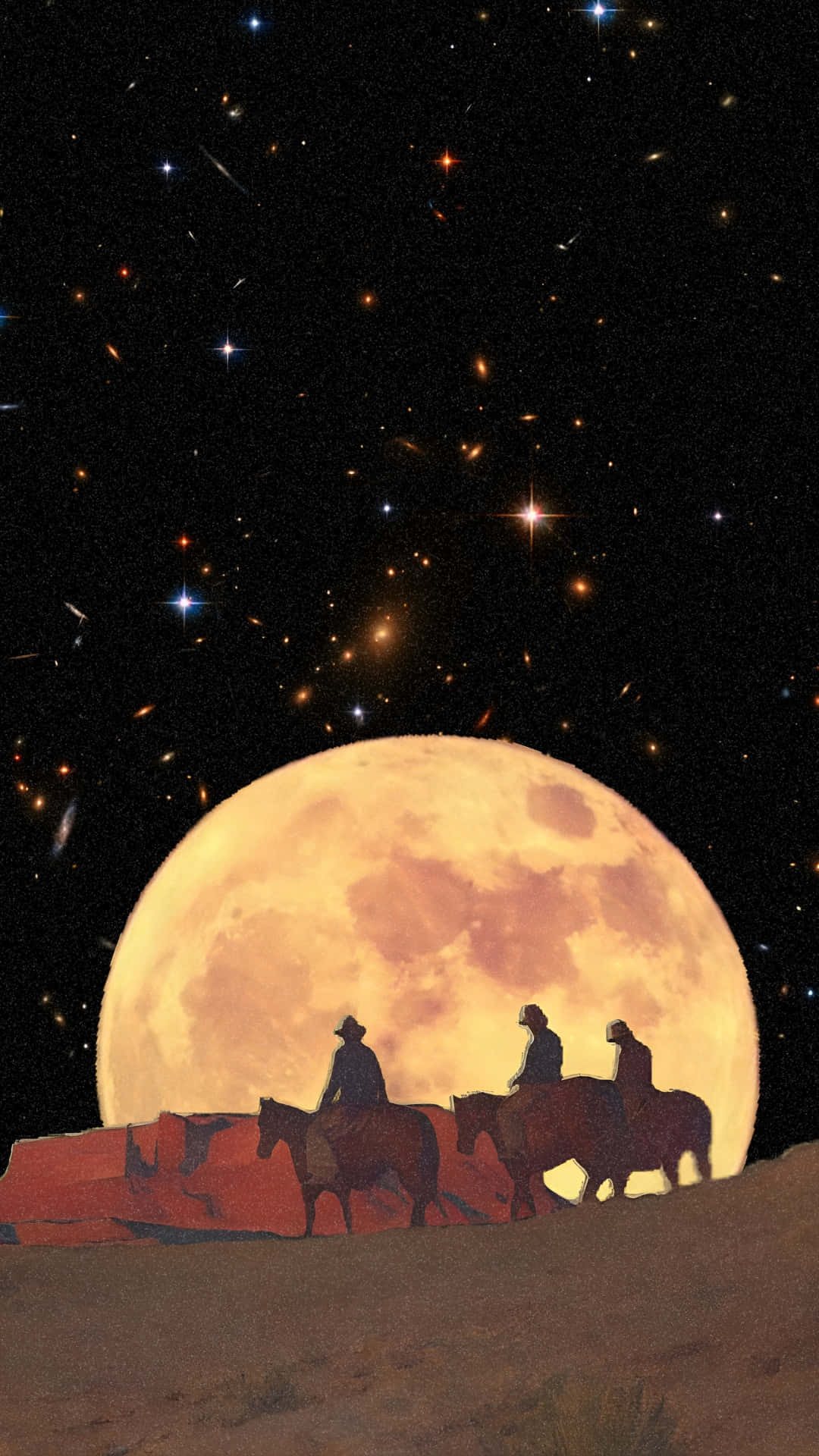  壁紙 — 三個牛仔騎著馬，在巨大的發光月亮和閃爍星星下，穿越沙漠山脊。