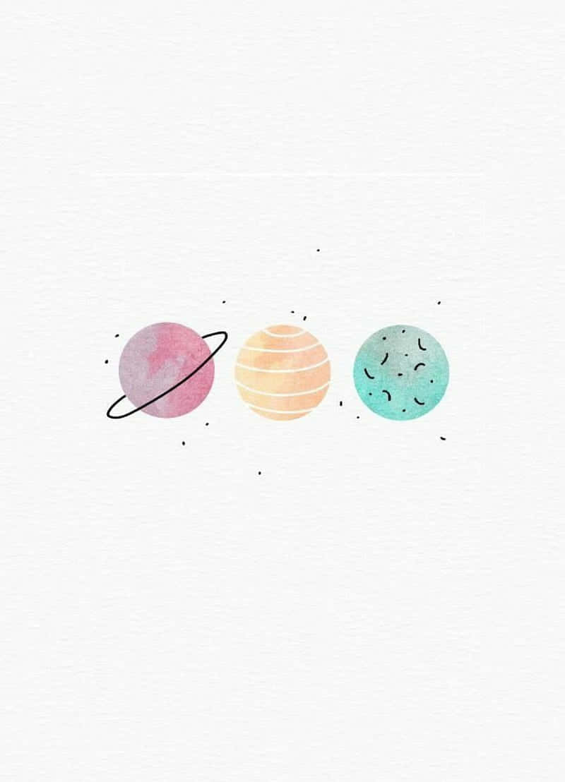  壁紙 — 三個風格化的水彩星球，粉紅色、橙色和藍綠色，在紋理白色背景上輕輕漂浮。