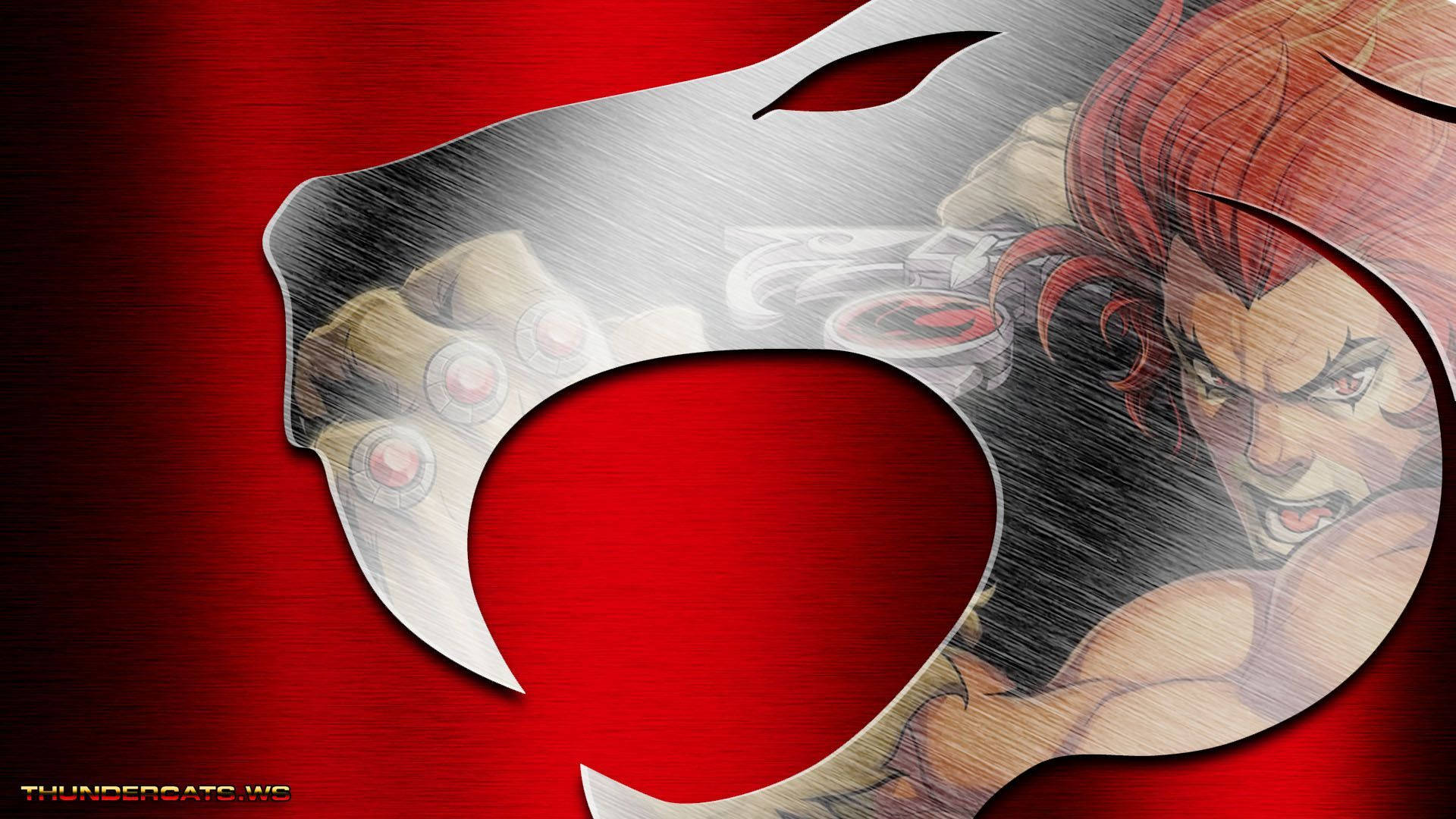 ThunderCats 獅王——雷霆之王的雄偉剪影 壁紙 — 一個兇猛的紅髮動漫戰士，擁有發光的眼睛和機械手臂，從金屬銀龍剪影中浮現，背景為紋理紅色。