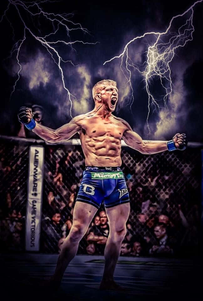 一位勝利的MMA鬥士在籠中於雷電下慶祝勝利。