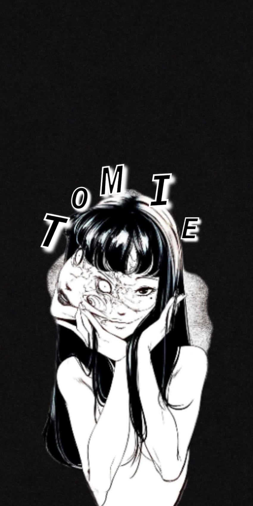 動漫女孩戴著可怕的面具，頭頂上有Tomie這個詞。