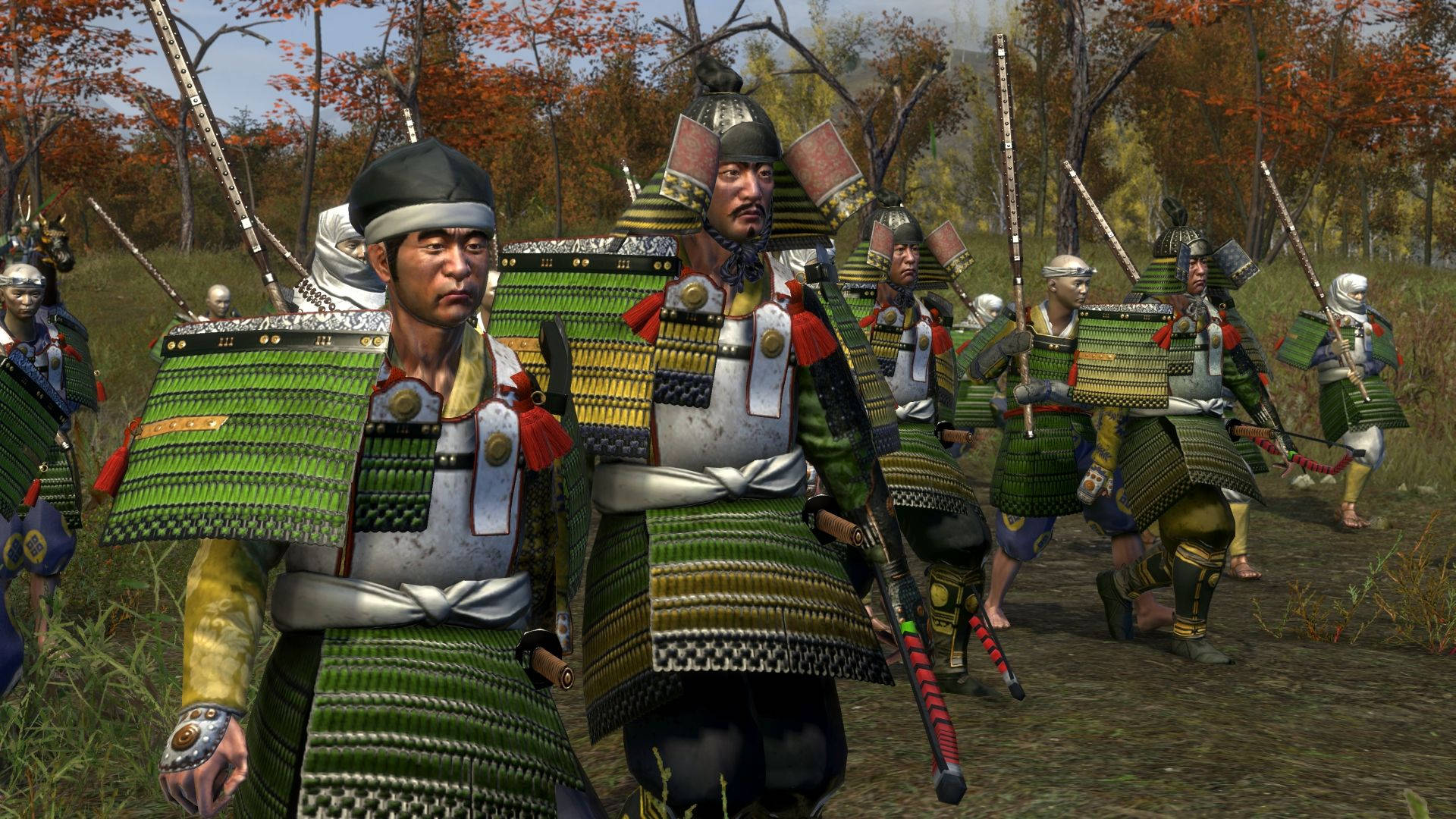 Total War：Shogun 2 — 綠甲軍隊 壁紙 — 身穿精細綠色和金色盔甲的武士戰士們在紅葉秋林中行進。