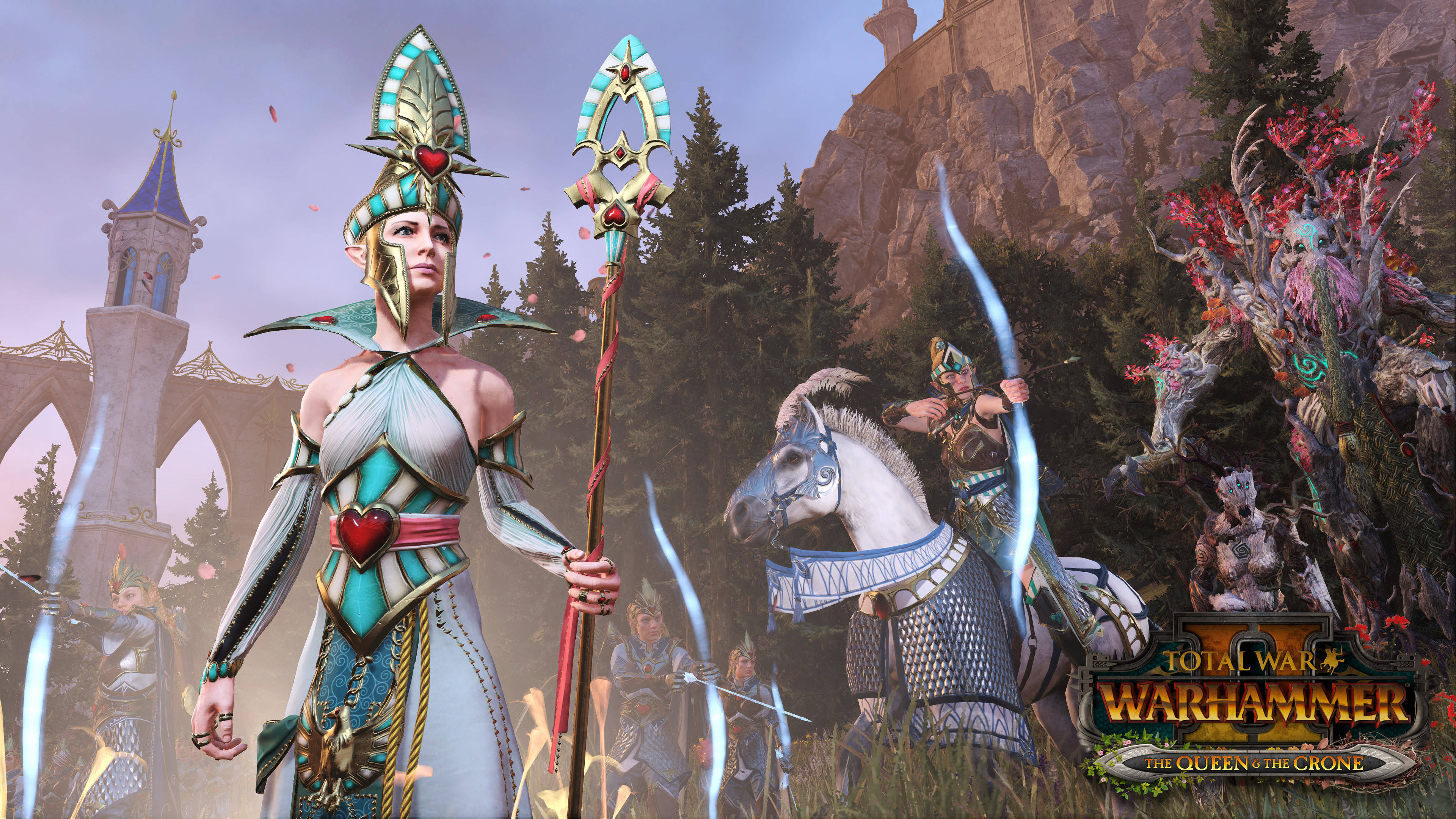Total War Warhammer 2 神祇 壁紙 — 一位威嚴的精靈女王身穿華麗的藍色和金色盔甲，揮舞著發光的法杖，而騎馬的弓箭手在奇幻戰場上準備就緒。