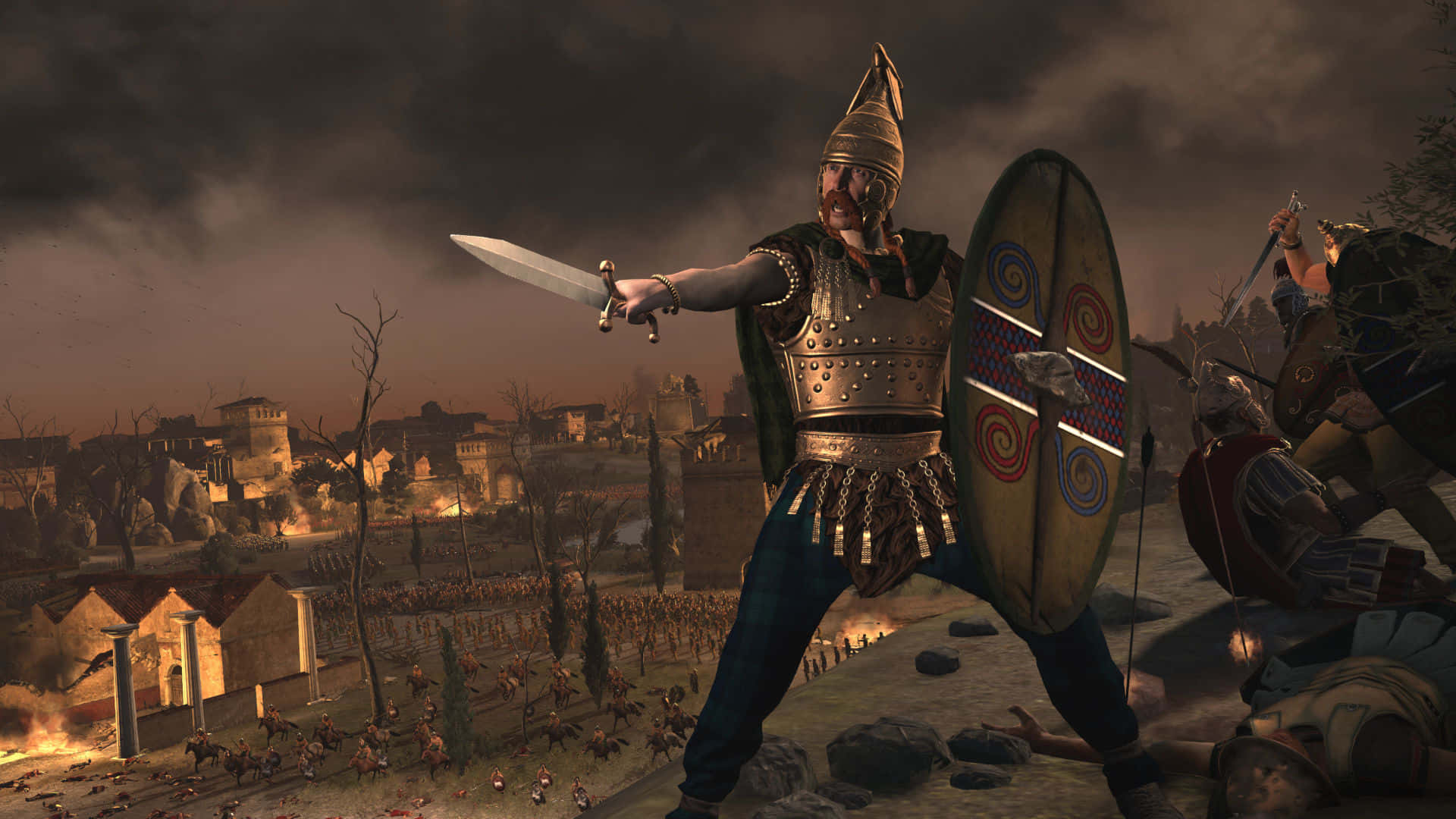 《Total War：羅馬2》最佳陣營戰場背景：暗夜戰士 壁紙 — 一名身穿華麗盔甲的羅馬士兵在風暴天空下，於燃燒的戰場上持劍和盾牌向前衝鋒。