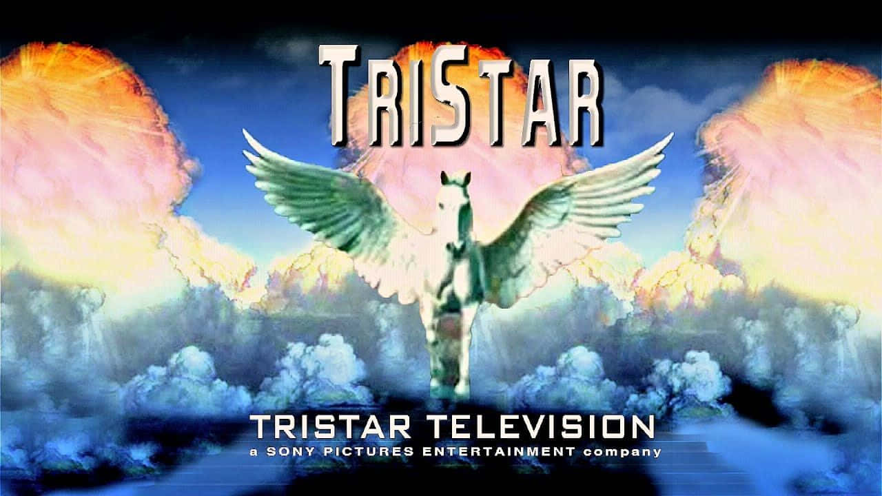 有翼的馬在火焰爆炸和 Tristar Television 標誌下飛越雲層。
