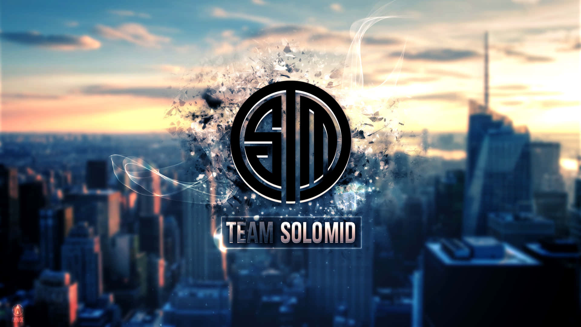 Team Solomid 標誌，帶有數碼粒子覆蓋在城市景觀上，日落時分。