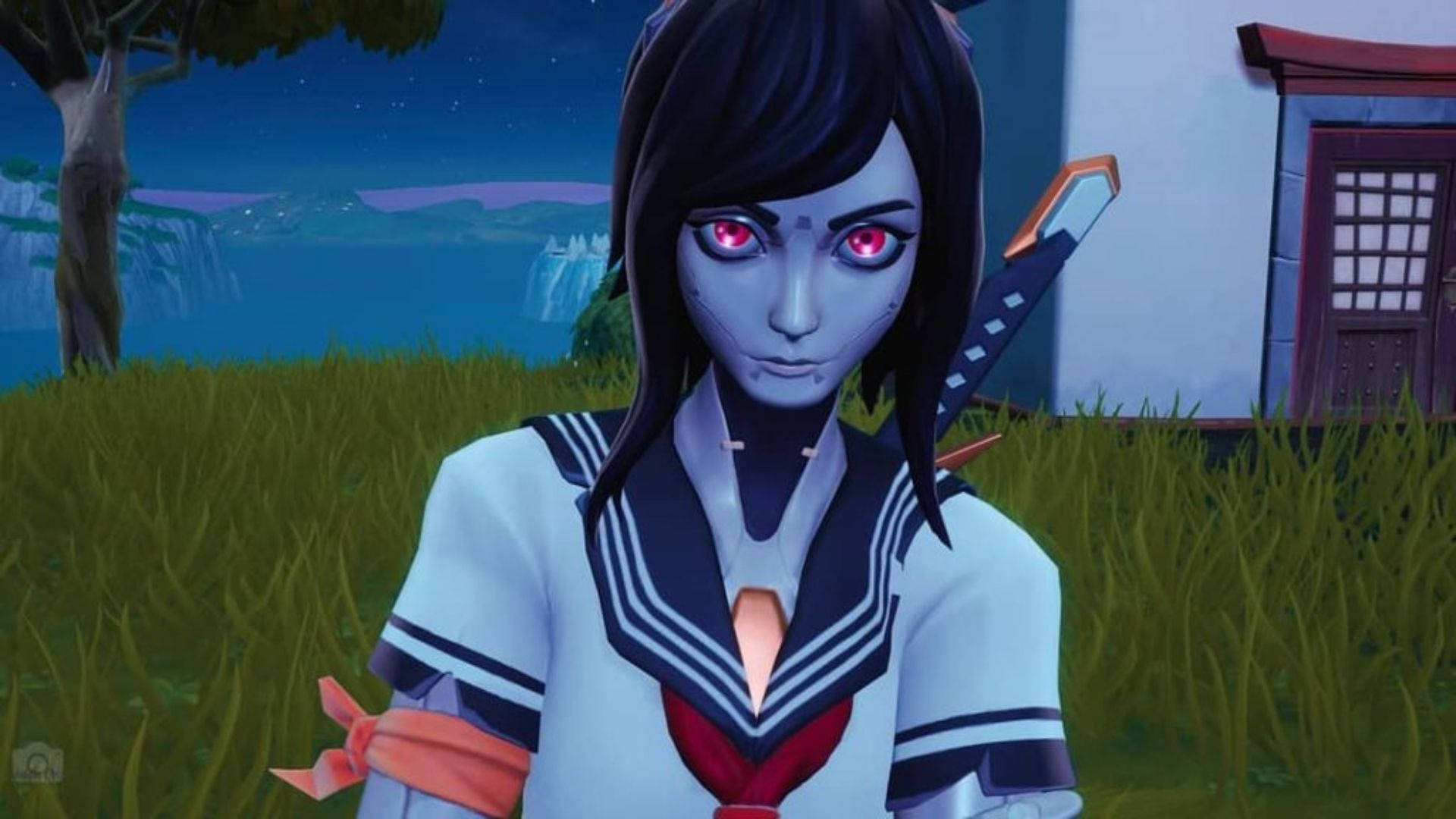 Tsuki Fortnite 凝視強勢 壁紙 — 一個蒼白的動漫女孩，有著發光的紅眼睛和一把武士刀，夜晚站在傳統房屋附近的草地上。