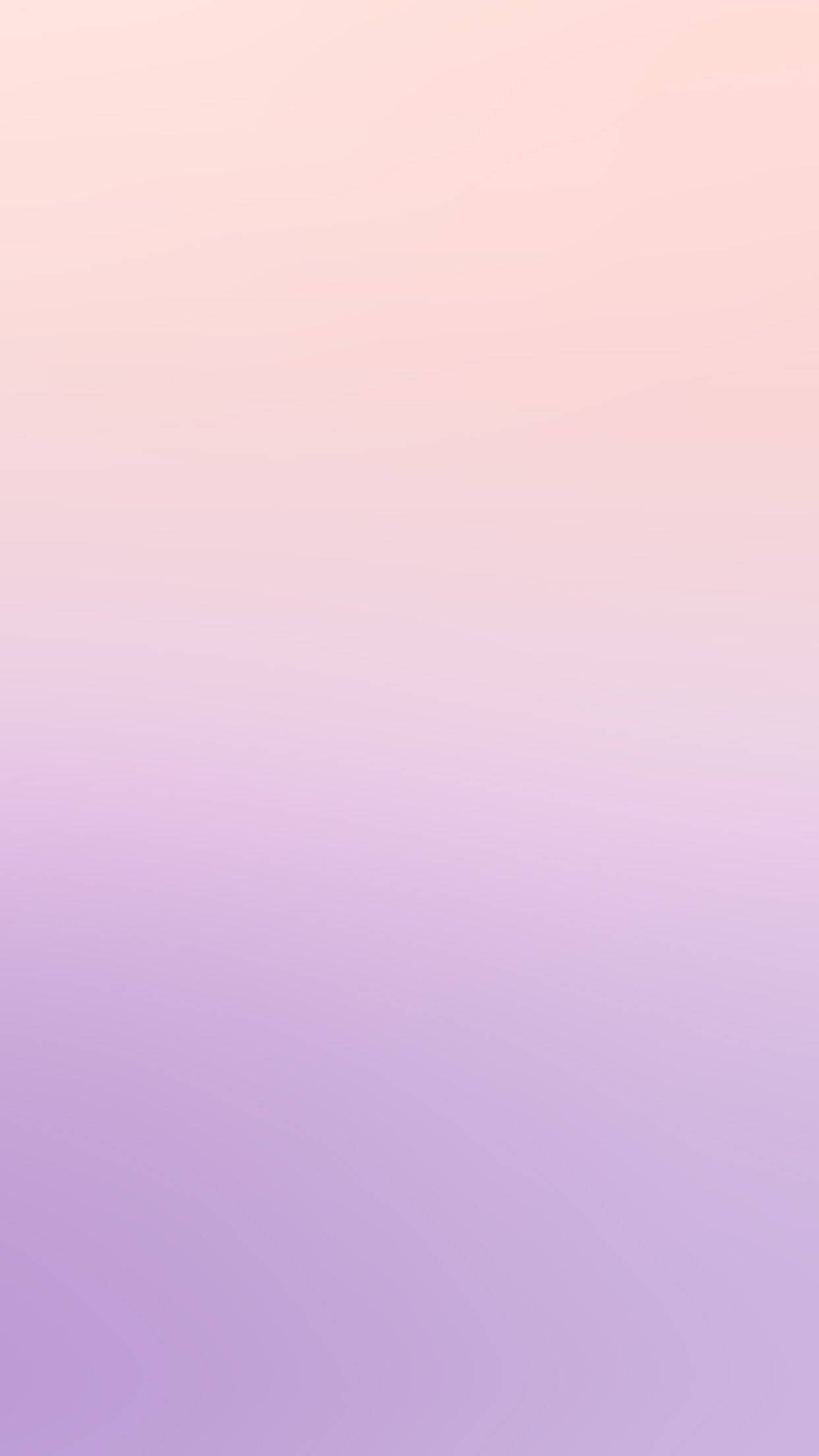 漸層淡紫色Tumblr背景 壁紙 — 柔和漸變牆紙，從蜜桃色過渡到薰衣草色，帶有微妙的波浪紋理。