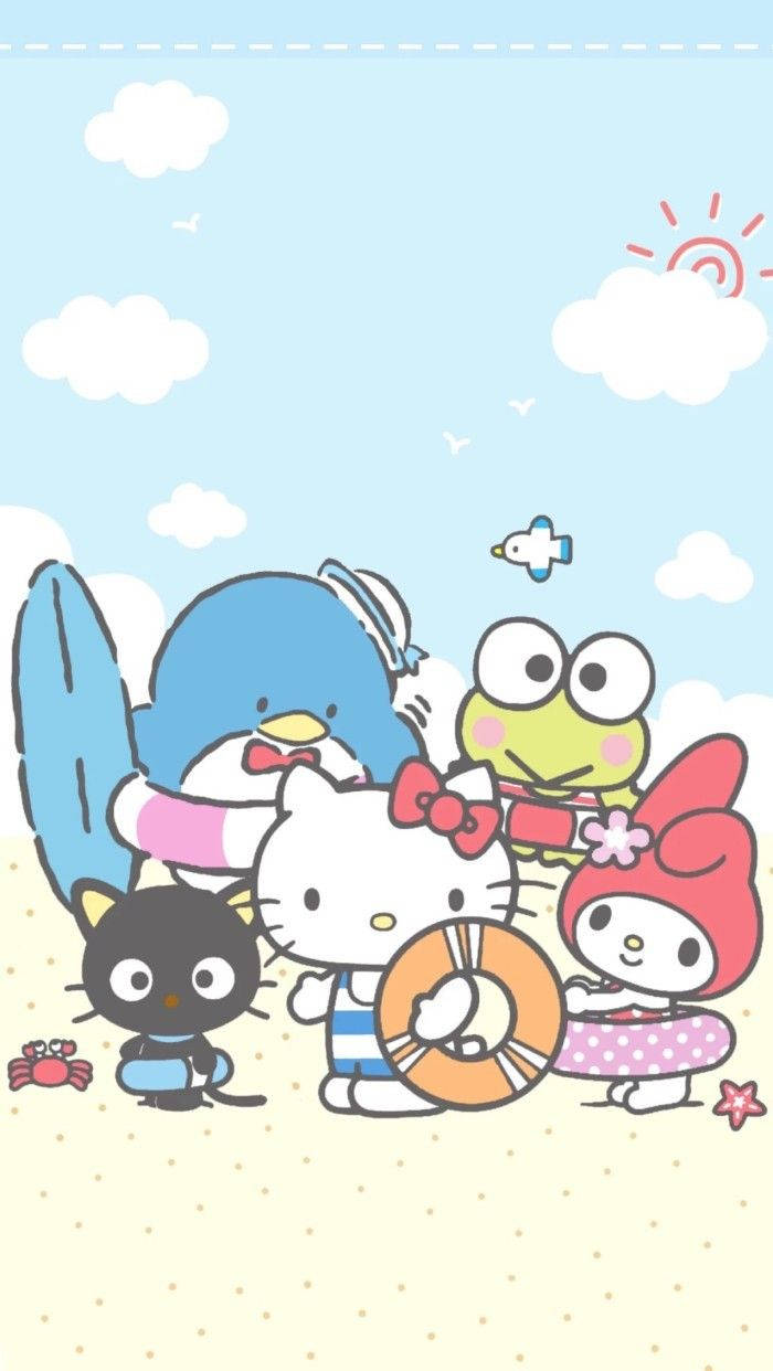 Tuxedo Sam 三麗鷗朋友海灘 壁紙 — Hello Kitty 和朋友們在晴朗的藍天白雲下，享受陽光海灘的一天，帶著衝浪板和浮圈。