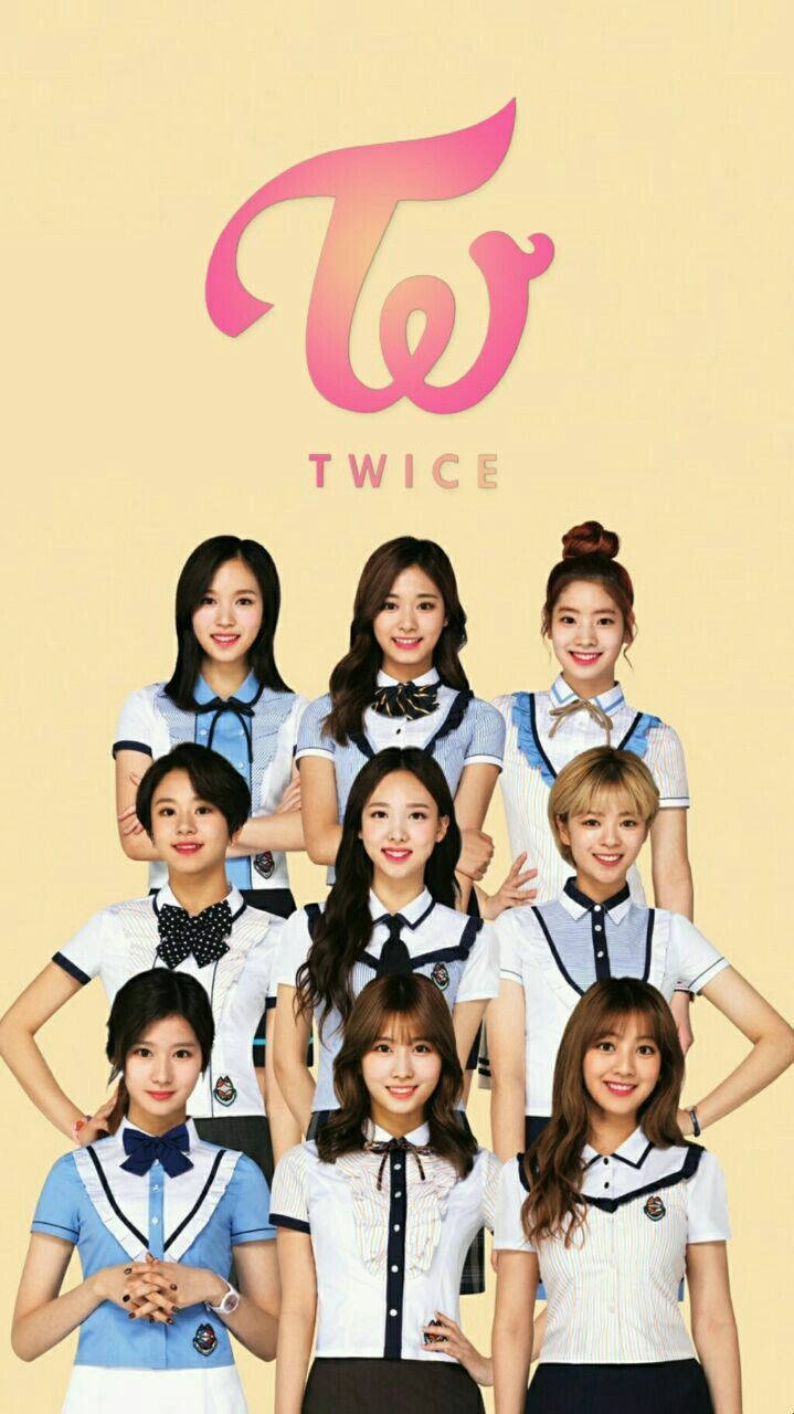 TWICE 穿校服壁紙