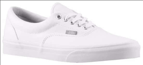 白色 Vans 運動鞋側面視圖 壁紙 — 一雙純白色Vans運動鞋，在乾淨的攝影棚燈光下展示，帶有細微的縫線和標誌細節。