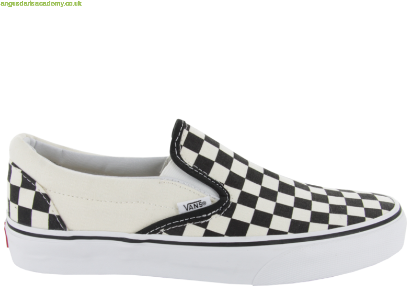 經典棋盤格 Vans 滑舌鞋 壁紙 — 經典黑白格紋Vans slip-on運動鞋，側面展示在純黑色背景上。