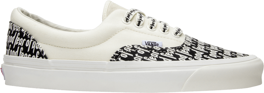 Vans 平台鞋 白黑印花 壁紙 — 一對白色Vans運動鞋，側面和鞋頭有黑色重複文字圖案，背景透明。