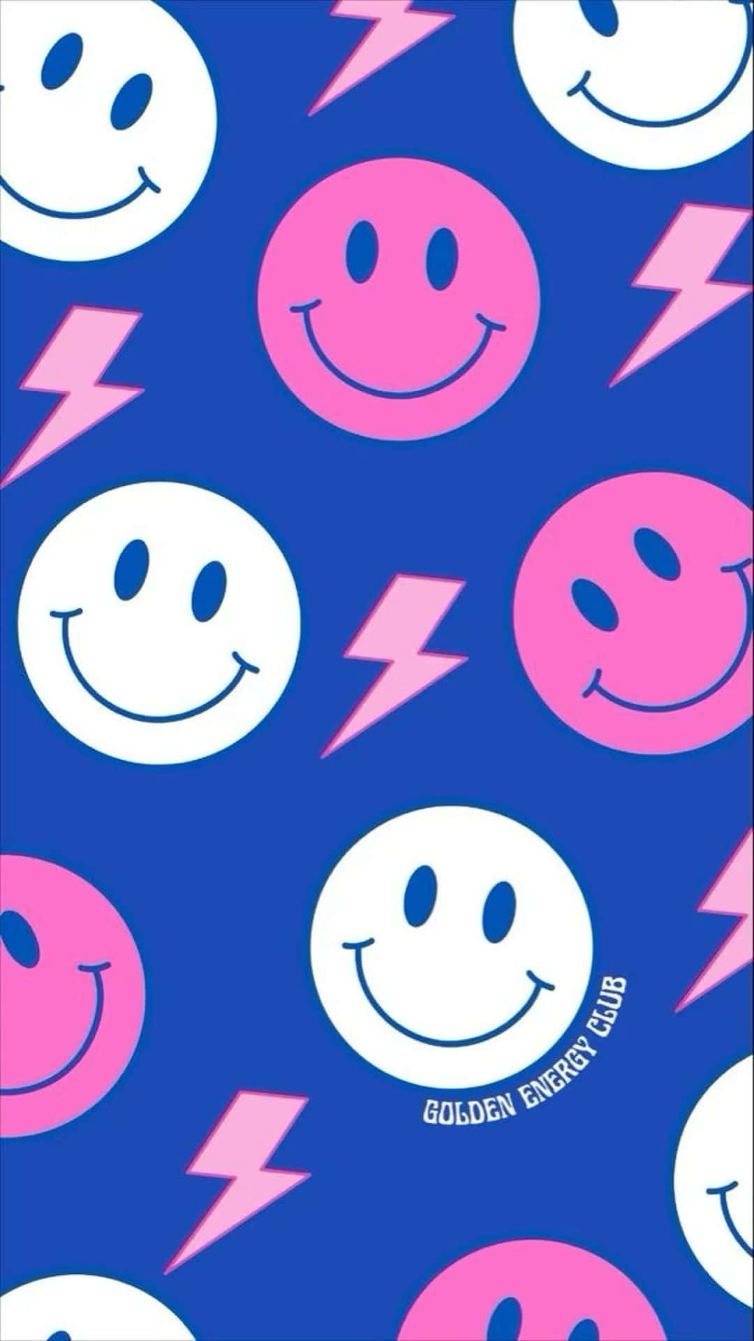 Smiley Face Blue Preppy 桌布 壁紙 — 充滿活力的藍色背景，重複出現粉紅色和白色的笑臉以及粉紅色的閃電。