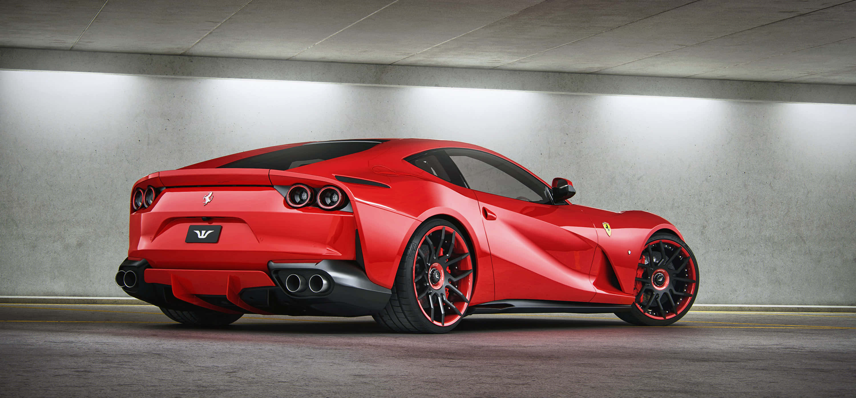 Ferrari 812 Superfast 桌布 壁紙 — 一輛鮮紅色的法拉利跑車在簡約的混凝土車庫中，在明亮的燈光下閃閃發光。