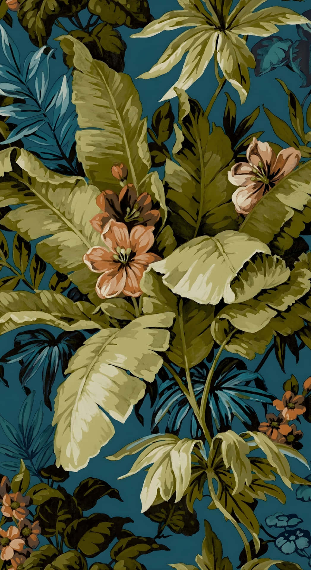  壁紙 — 充滿活力的熱帶葉子，大片的綠色葉子和桃色花朵，背景為深青色。