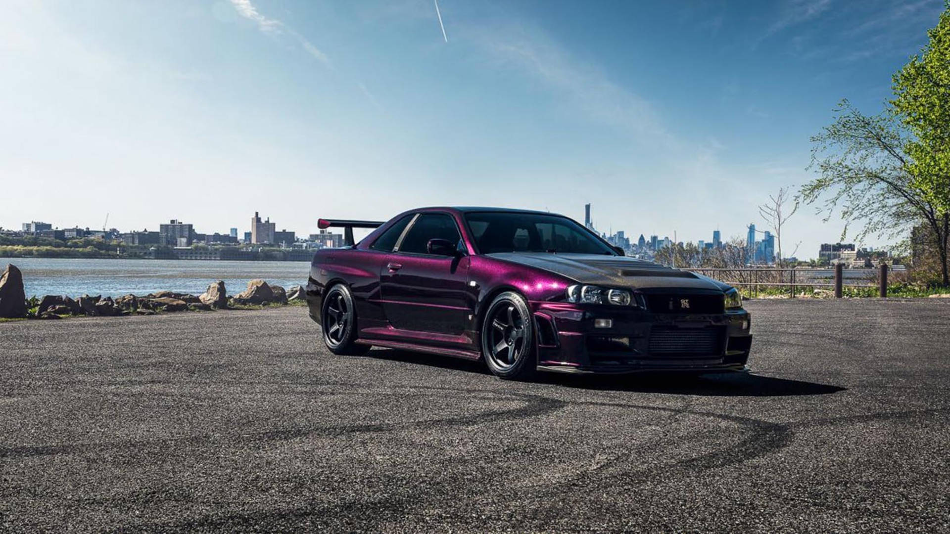 紫羅蘭色尼桑Skyline GTR R33壁紙