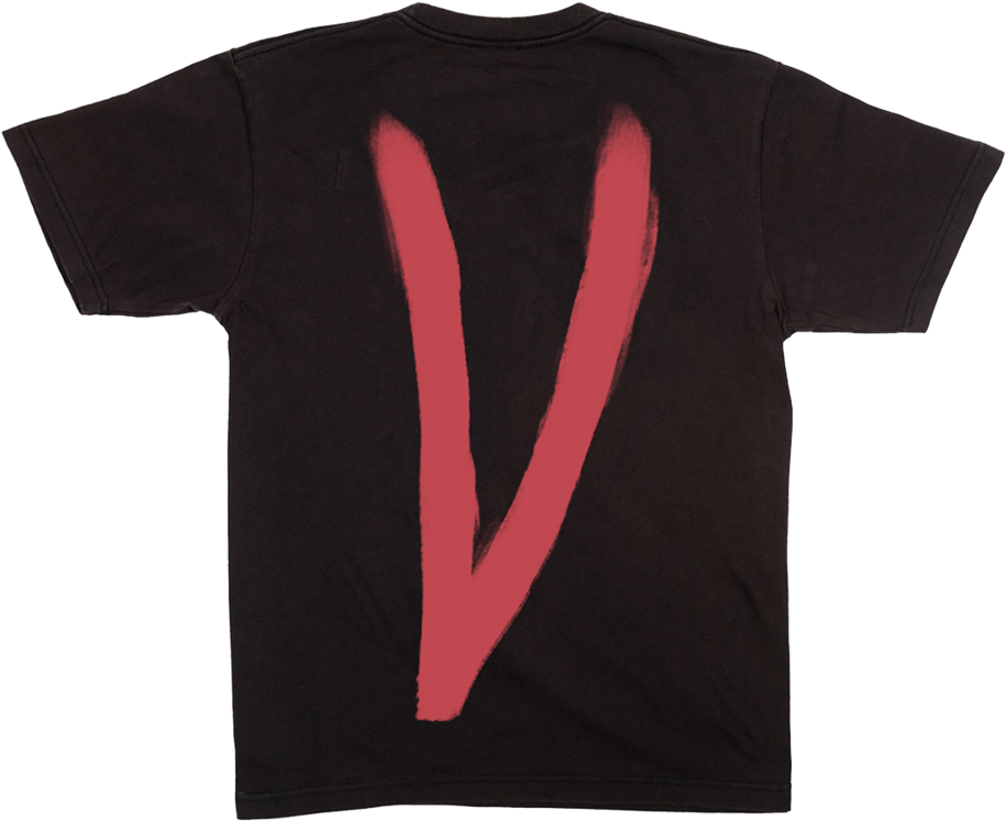 Vlone 黑色T恤 壁紙 — 黑色T恤背面有鮮紅色粗筆觸V，襯托純白背景。