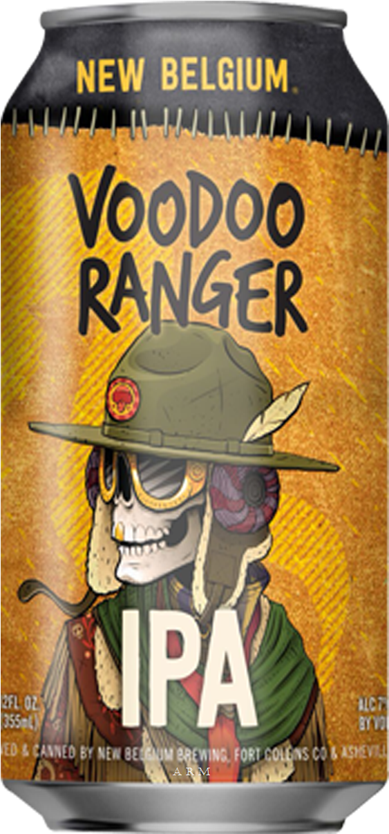 新比爾格姆Voodoo Ranger IPA啤酒罐 壁紙 — 一個充滿活力的啤酒罐，上面有一個戴著護林員帽和太陽眼鏡的骷髏頭，背景是紋理橙色。
