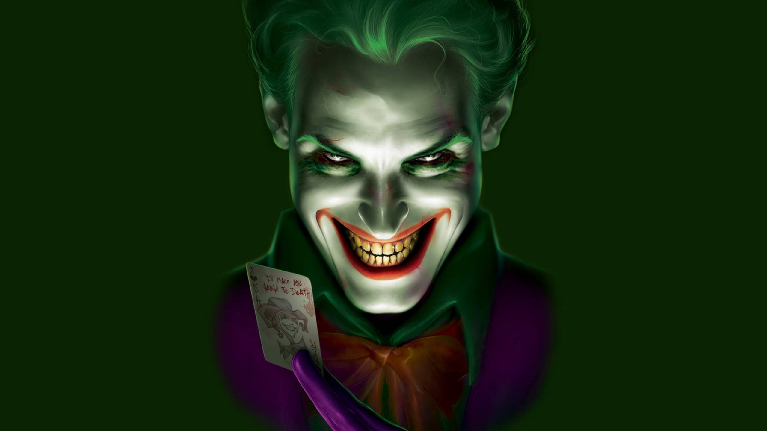 溝通的力量 — WhatsApp 讓你與親友緊密相連！ 壁紙 — 小丑的威脅性特寫，綠髮白臉紅唇，手持撲克牌，背景為深綠色。