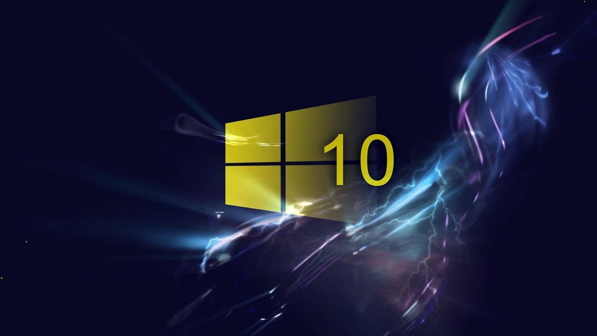 Windows 10 高清黃色標誌 壁紙 — Windows 10 標誌在深色背景上發出黃色光芒，周圍有電光藍和紫色的能量條紋旋轉。
