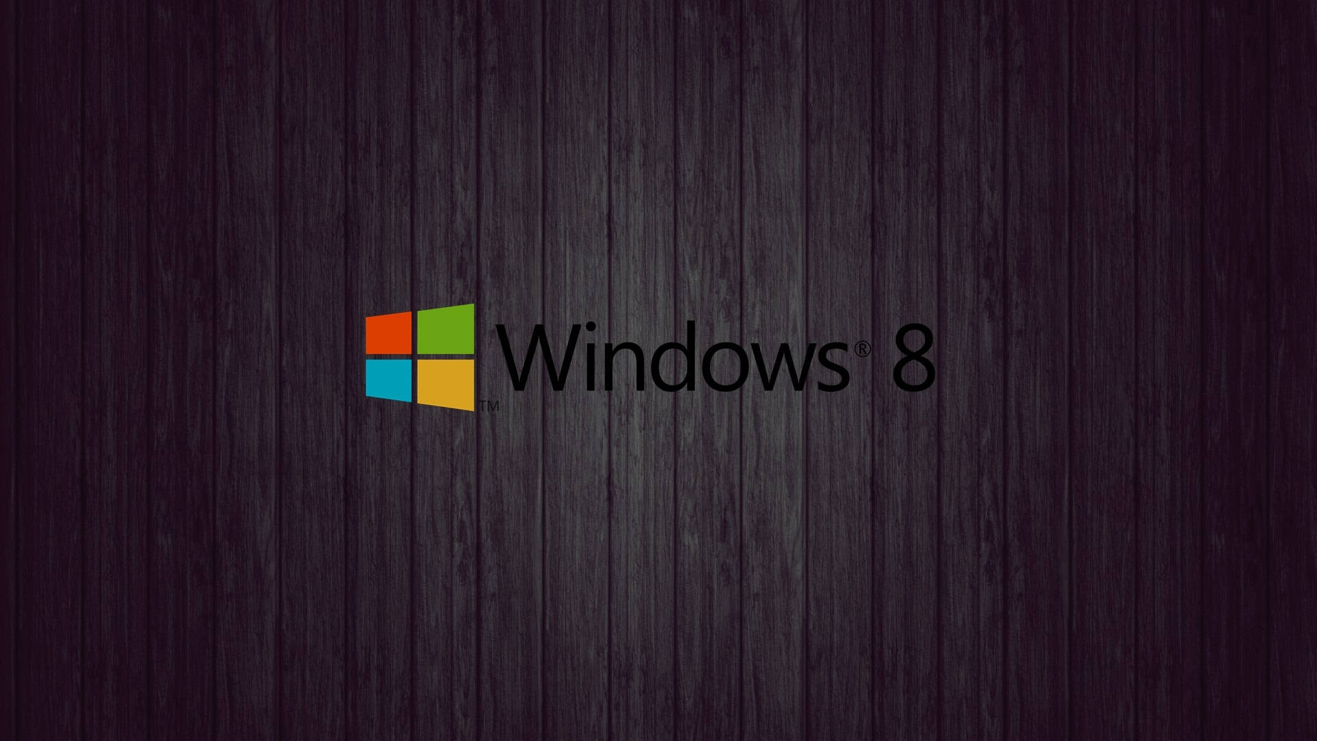 深色木紋背景上的 Windows 8 標誌