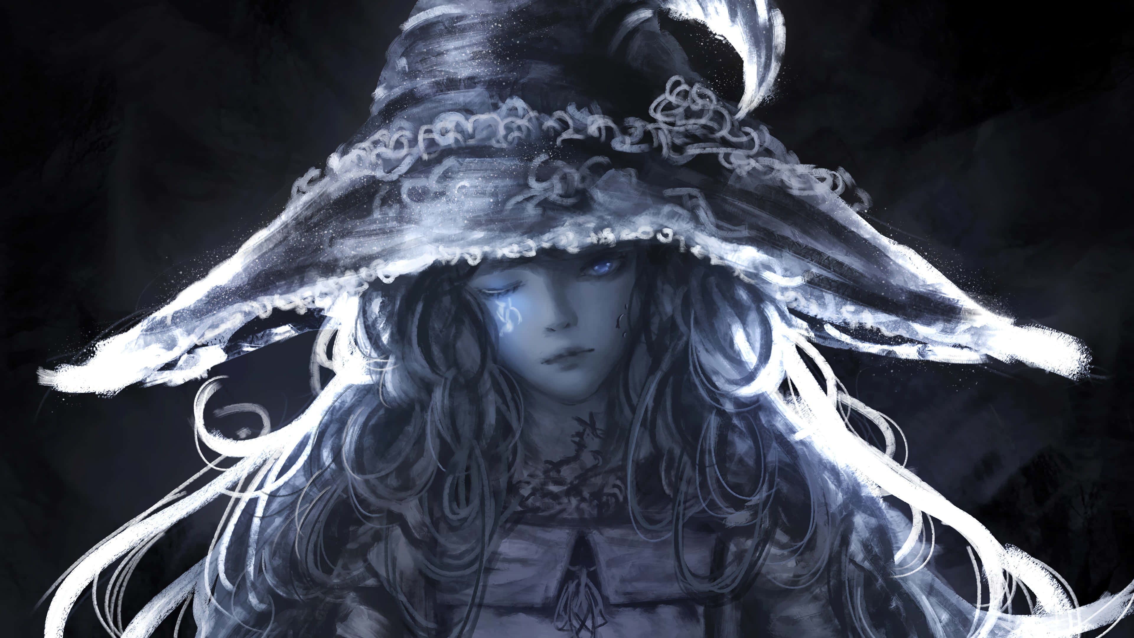 透過Witchy Desktop壁紙，喚醒你的魔法 壁紙 — 一個令人難忘的動漫女巫，擁有發光的藍色眼睛和寬邊帽，在黑暗的背景下嚴肅地凝視著。