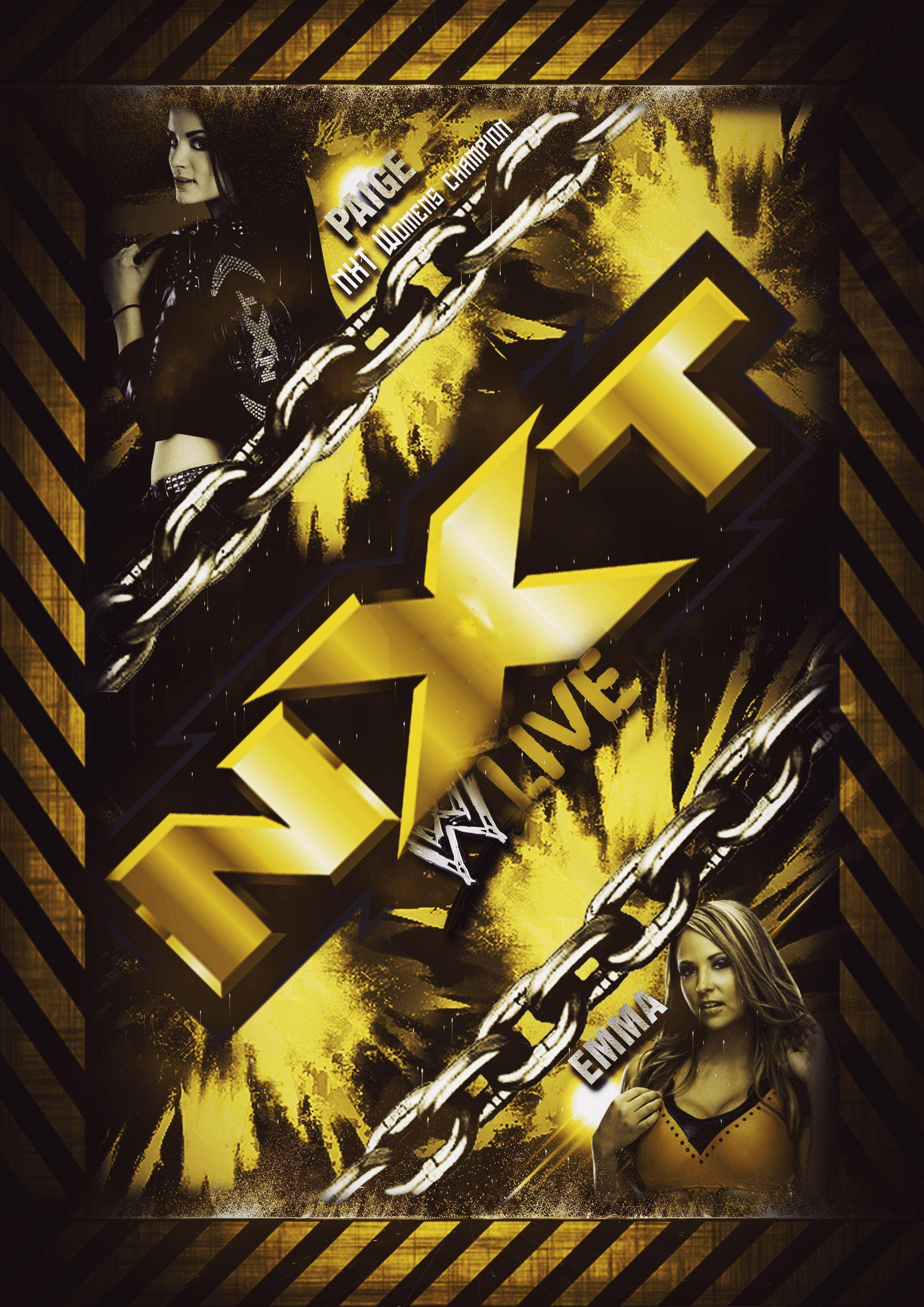 WWE NXT 現場演出 壁紙 — 兩位WWE摔角手被粗鏈條和爆炸性黃色圖形框住，宣傳NXT女子冠軍賽。