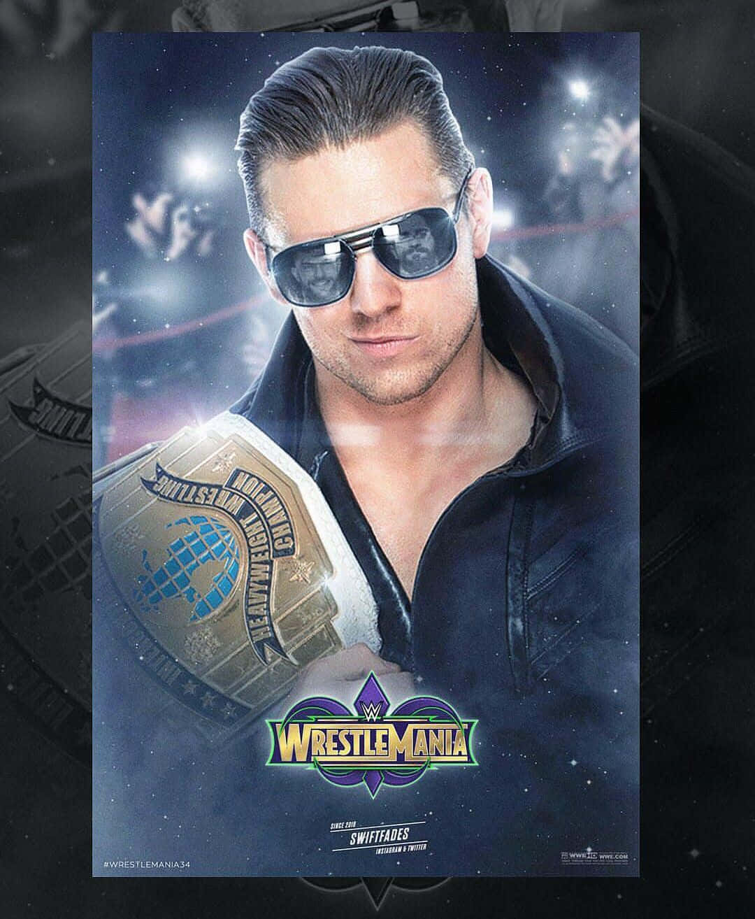 摔角手在競技場燈光下手持冠軍腰帶，並有WrestleMania標誌。