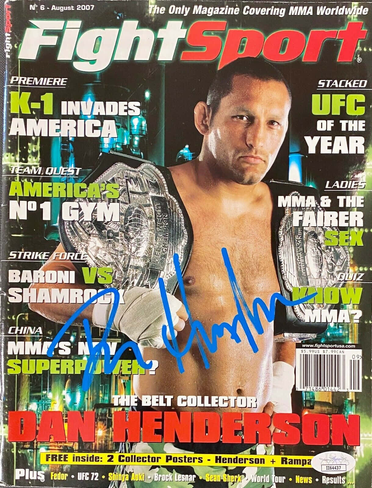 MMA 拳手丹·亨德森在雜誌封面上手持冠軍腰帶，背景有霓虹城市燈光。