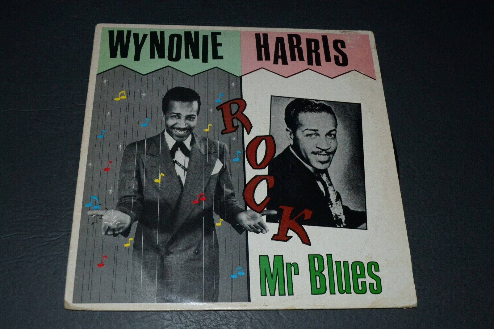 Wynonie Harris 的復古專輯《Rock Mr Blues》封面，帶有音符和大膽字體。