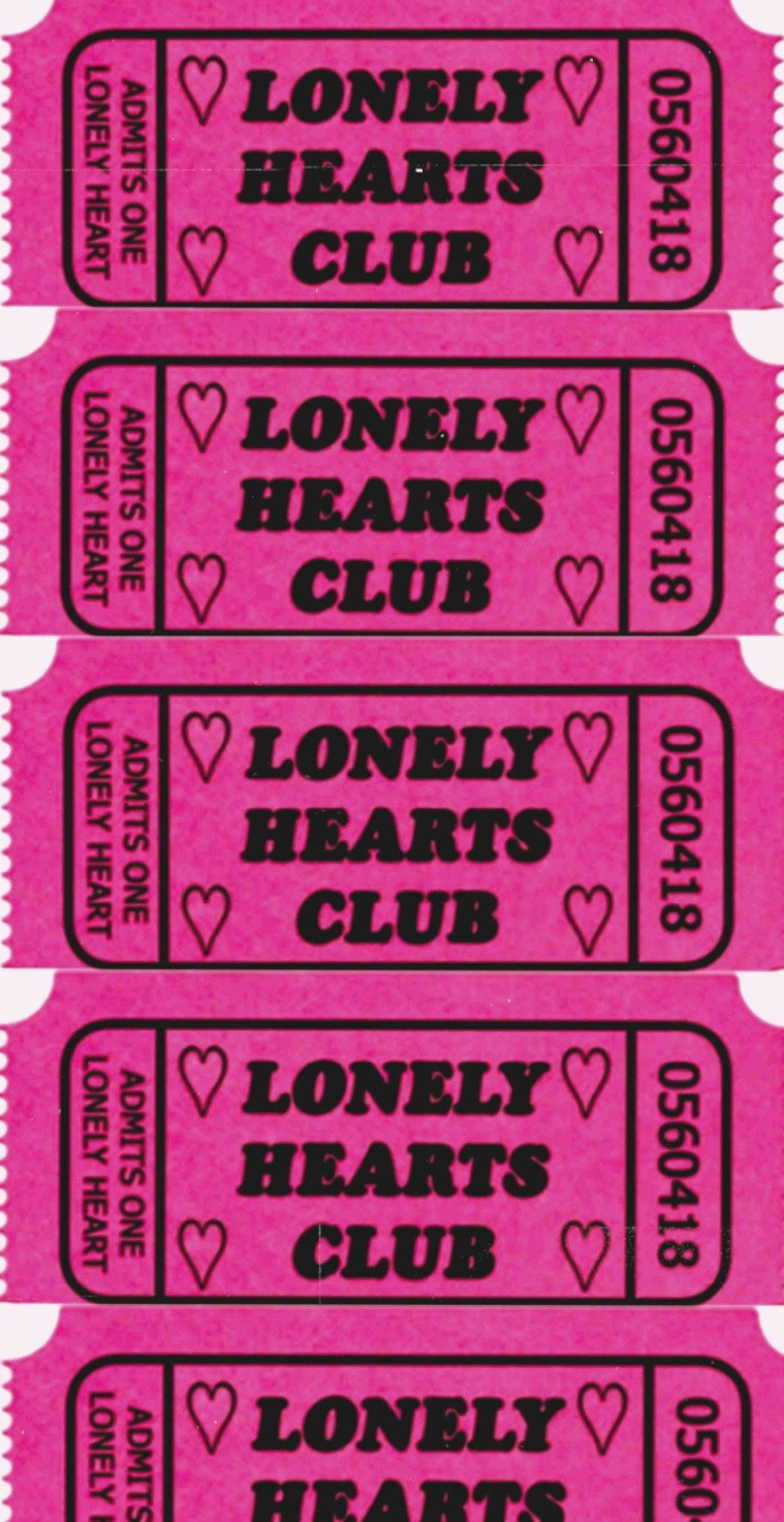 Y2K風格孤獨心俱乐部票券 壁紙 — 鮮豔粉紅色復古門票，用於Lonely Hearts Club，帶有粗體黑色文字和心形圖案。
