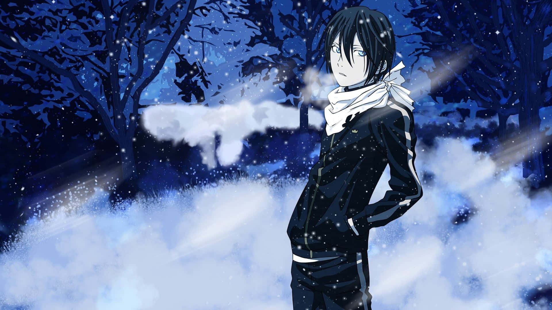 動漫男孩穿著冬季外套，夜晚站在星空下的雪地森林中