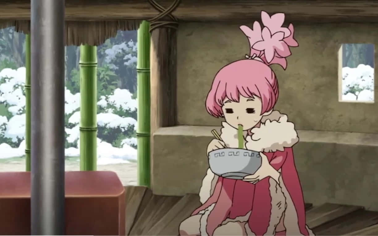  壁紙 — 一個粉紅色頭髮的動漫女孩在雪竹小屋裡穿著蓬鬆的紅色外套用筷子喝湯。