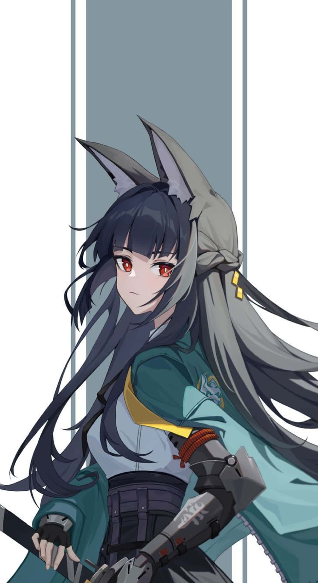  壁紙 — 一個風格化的動漫女孩，深色頭髮和狐狸耳朵，靠著極簡灰色牆壁，手持一把劍。