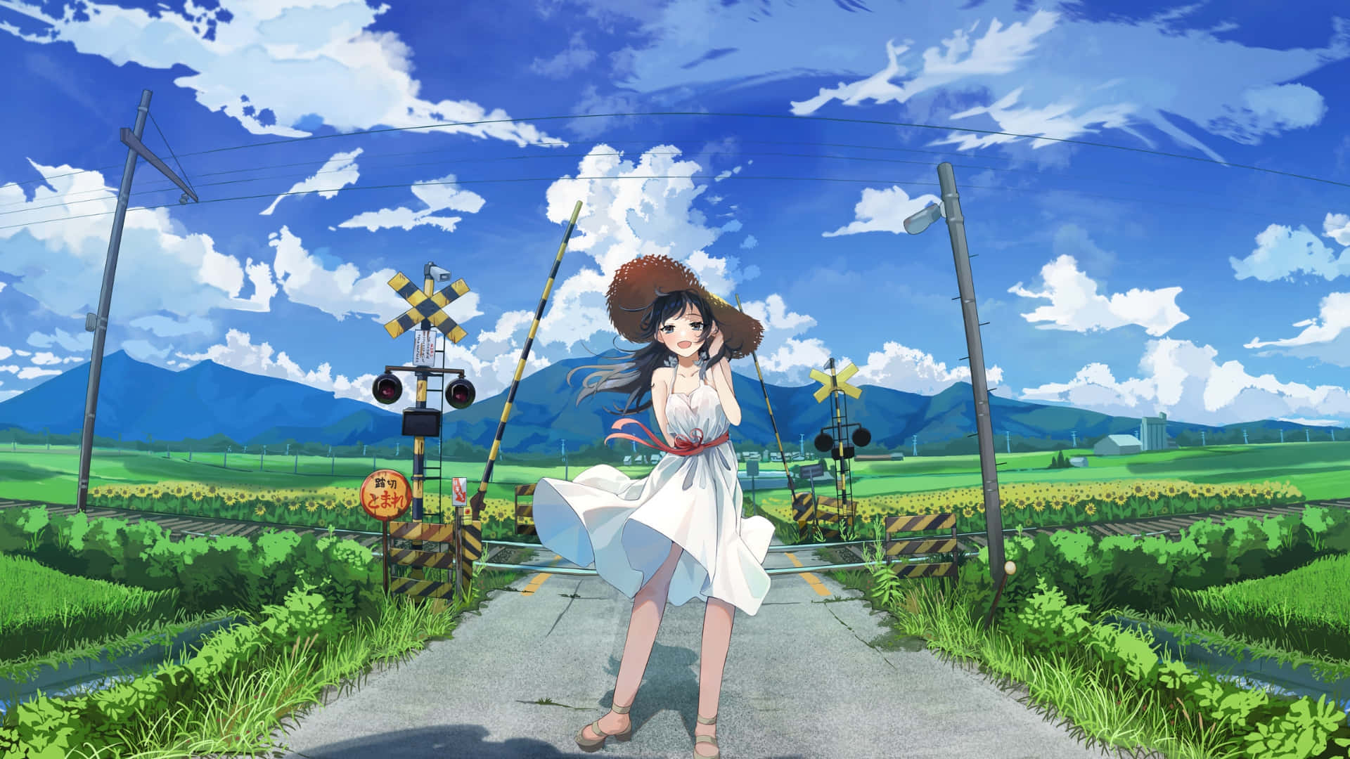  壁紙 — 一個開心的動漫女孩穿著白色連衣裙，站在鄉村鐵路道口，背景是明亮的藍天和蓬鬆的雲朵。