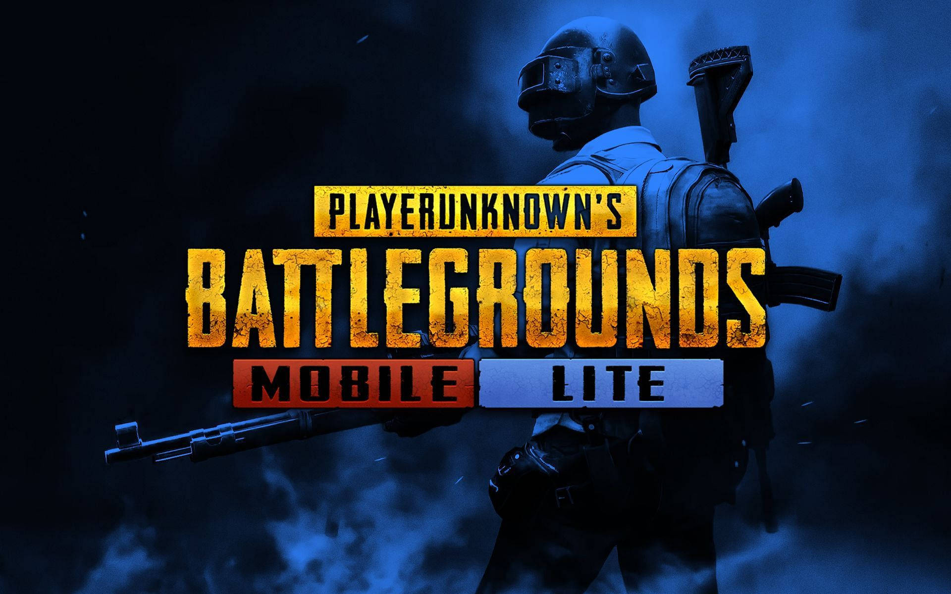 士兵在煙霧藍色背景上持步槍，用於PlayerUnknown's Battlegrounds Mobile Lite遊戲。