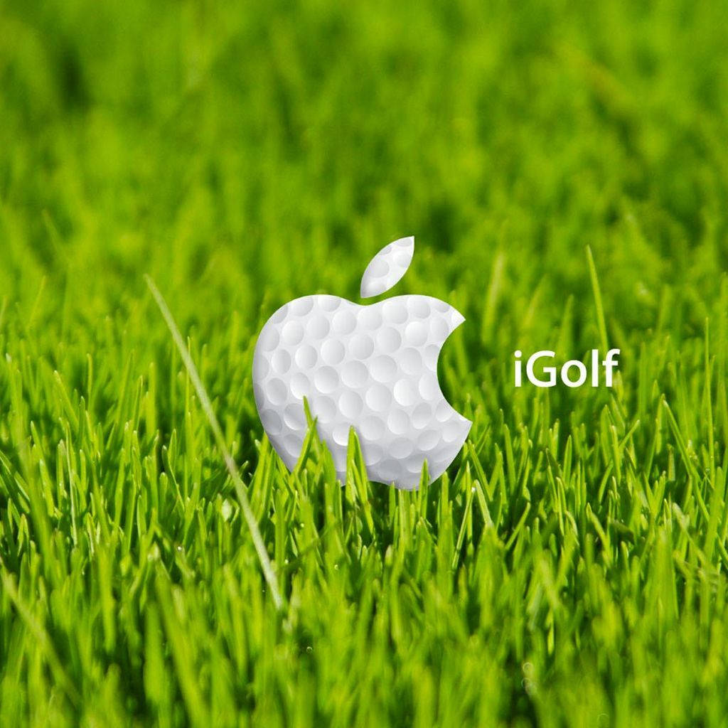 蘋果標誌形狀的高爾夫球放在綠色草地上，帶有 iGolf 字樣 — 高爾夫 壁紙