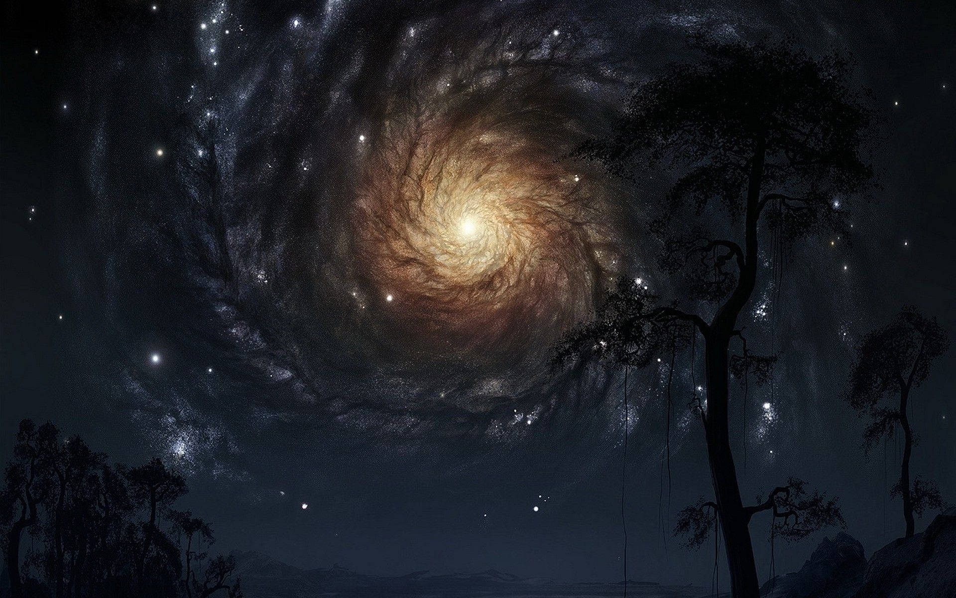 森林夜空中的黑洞 壁紙 — 一個宏偉的螺旋星系主宰著剪影樹木和遠處山丘上方的夜空。