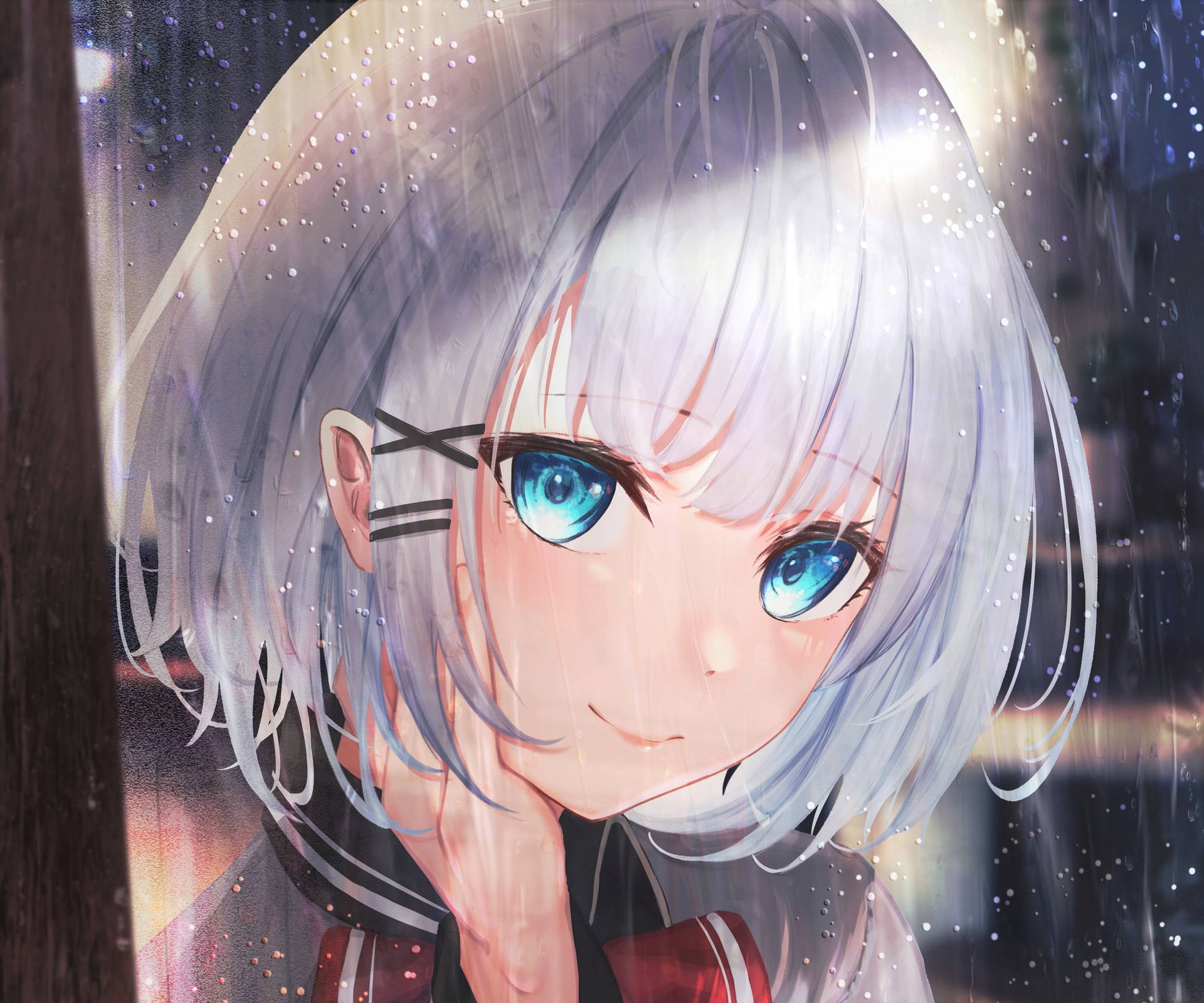 銀髮藍眼的動漫女孩在夜晚的雨窗邊微笑。