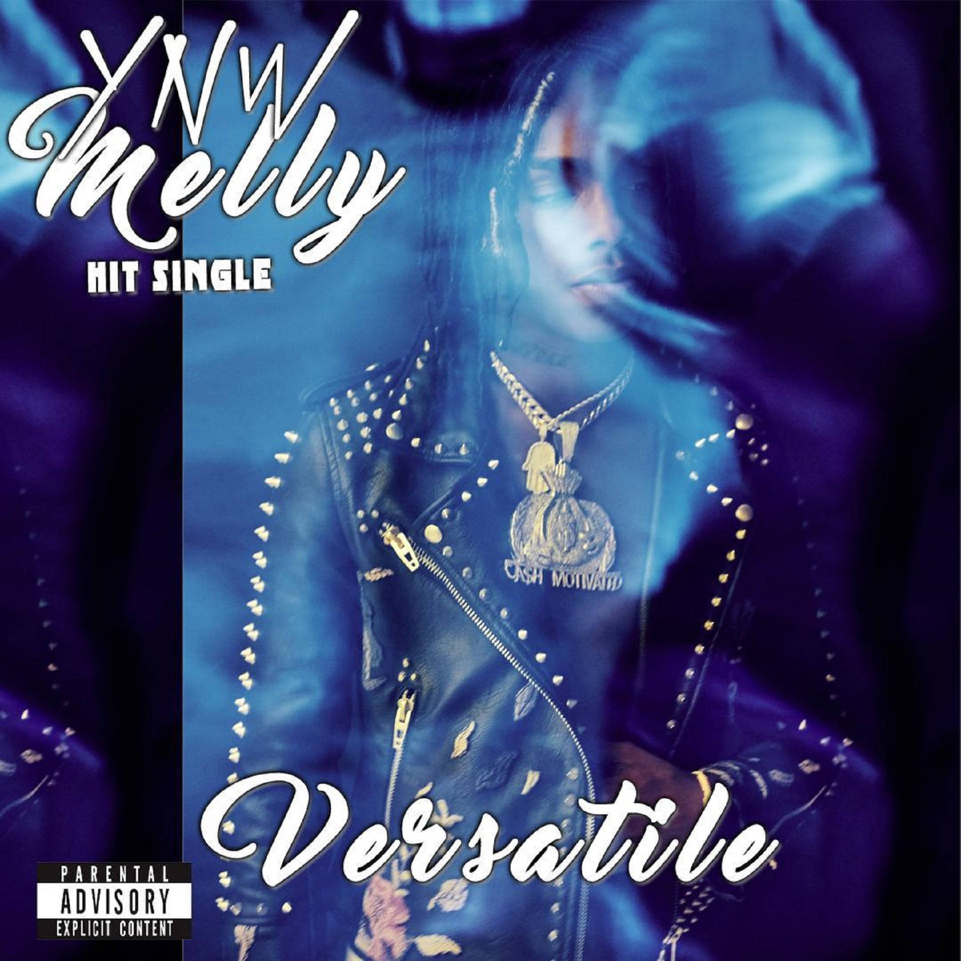 YNW Melly《Versatile》Spotify封面 壁紙 — YNW Melly 穿著鉚釘皮褸，在藍色和紫色燈光下帶有動態模糊效果的風格化肖像。