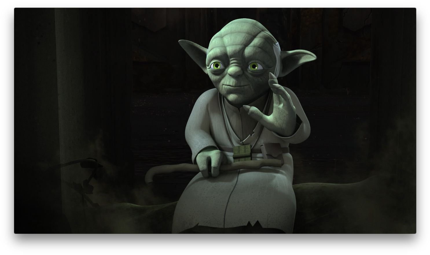 沉思的尤達（Yoda）黑白畫面 壁紙 — 尤達在昏暗的光線中沉思，霧氣圍繞他的長袍和手杖旋轉。