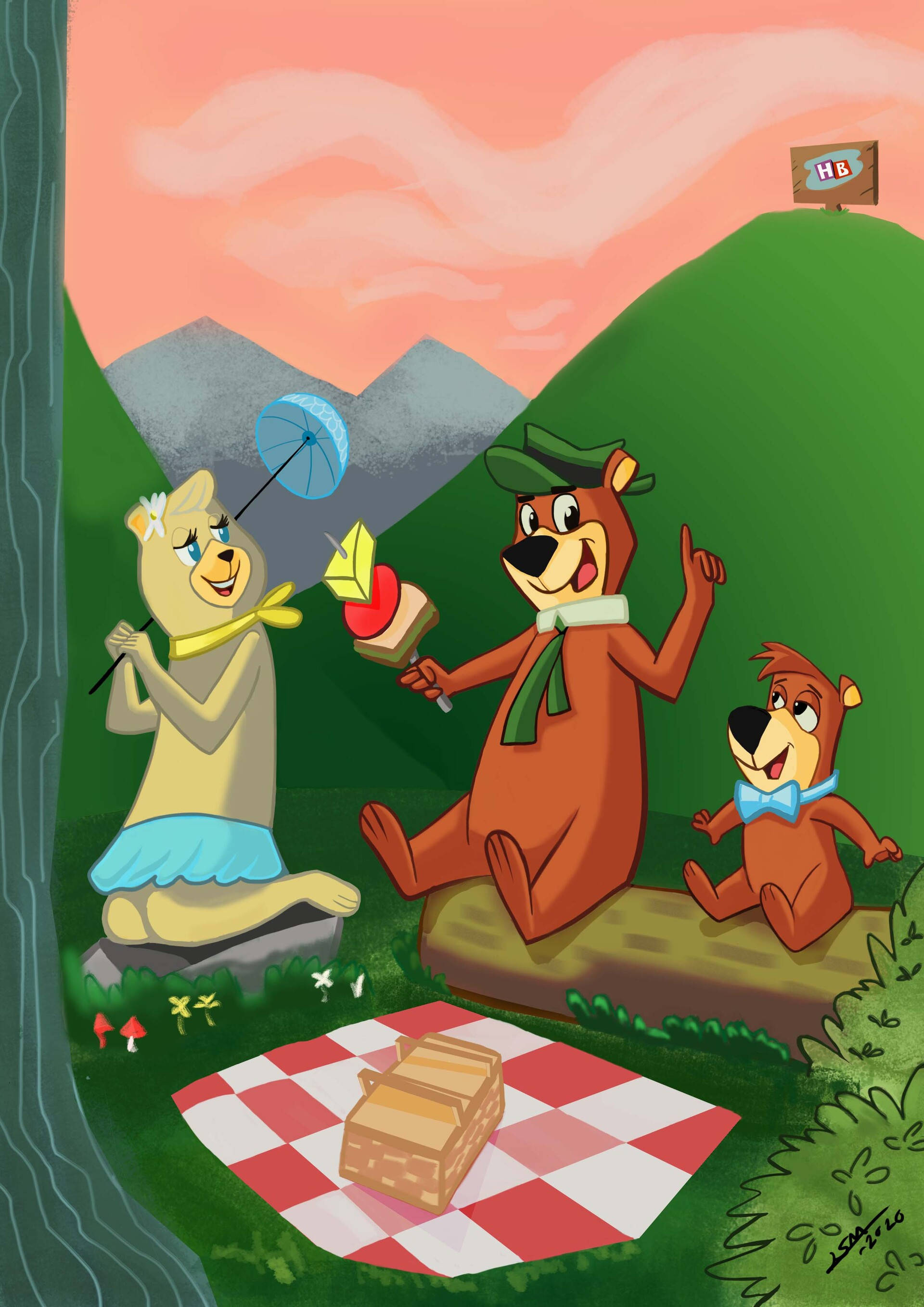 Yogi Bear野餐 壁紙 — 三隻卡通熊在森林裡享受愉快的野餐，背景有山和粉紅色的天空。