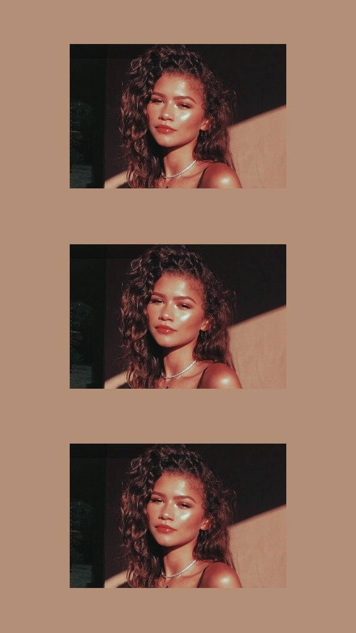 Zendaya 自拍拼貼集 壁紙 — 三張疊放嘅肖像相，一個捲髮女人戴住頸鏈，背景係溫暖嘅米色。
